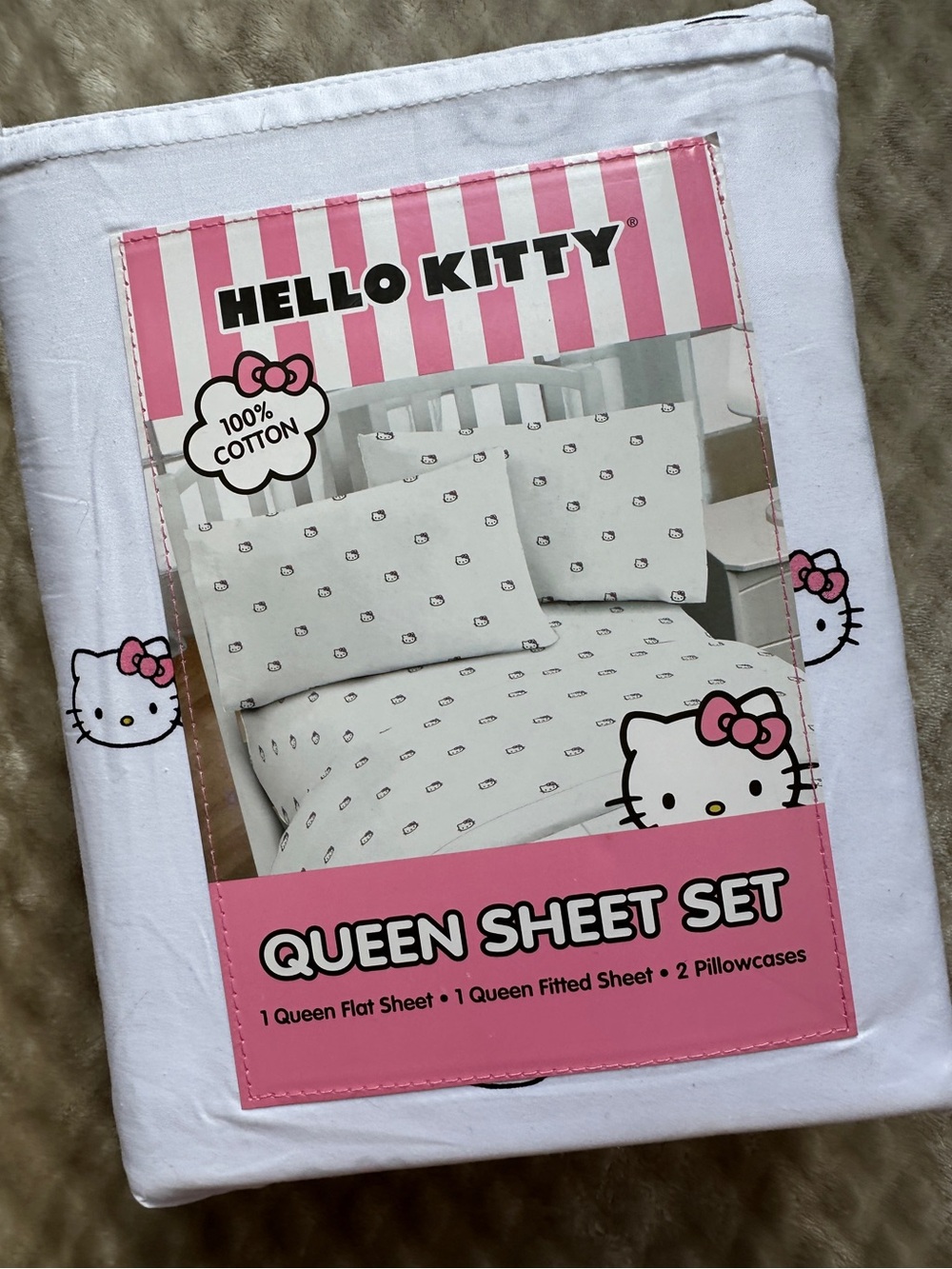 Hello Kitty Queen Sheet Set